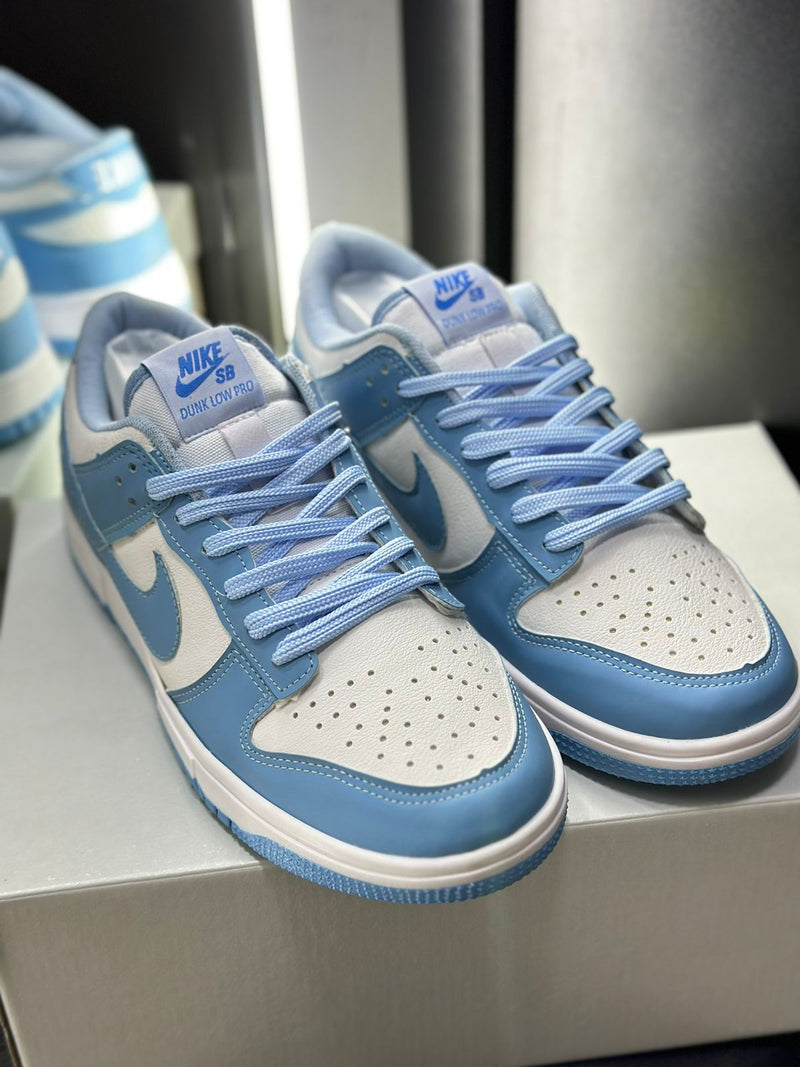 Tênis Nike SB Dunk Low - Azul Bebê