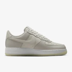 Tênis Nike Air Force 1 '07 LV8 - Image 6
