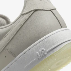 Tênis Nike Air Force 1 '07 LV8 - Image 2