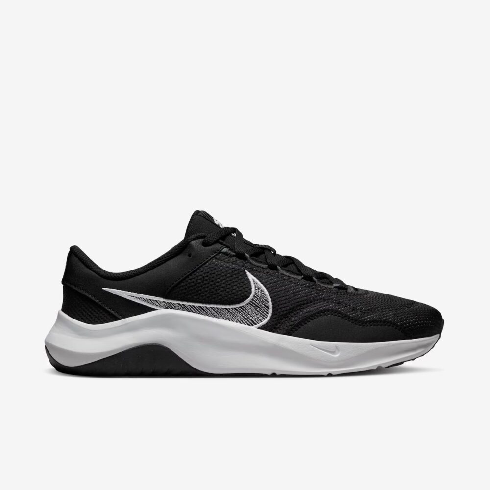 Tênis Nike Legend Essential 3