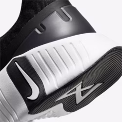 Tênis Nike Free Metcon 5 - Image 2